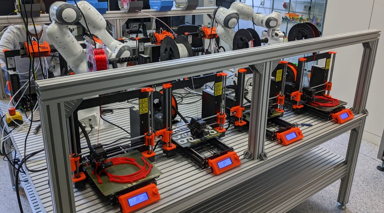 Dr. Steffen G. Scholz, head of the PIA group at KIT/IAI, reopened 3Dprinting lab to support fight against the corona virus, © Image: KIT/IAI/PIA Dr. Steffen G. Scholz, head of the PIA group at KIT/IAI, reopened 3Dprinting lab to support fight against the corona virus, © Image: KIT/IAI/PIA