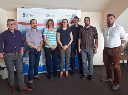 Photo showing participants that tested the SUMP self-assessment tool in Krakow, that was modified by LOW-CARB. Photo showing participants that tested the SUMP self-assessment tool in Krakow, that was modified by LOW-CARB.