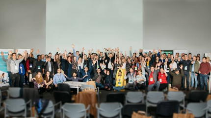 Participants of the Idea Challenge happily pose for a group shot Participants of the Idea Challenge happily pose for a group shot