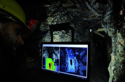 Surveying underground (photo: NHM Wien) Surveying underground (photo: NHM Wien)