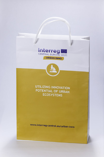 URBAN INNO bag front URBAN INNO bag front