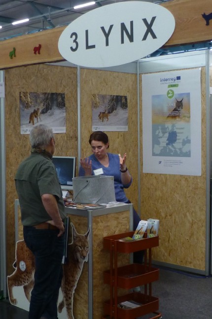 We talk about lynx and environment with people We talk about lynx and environment with people
