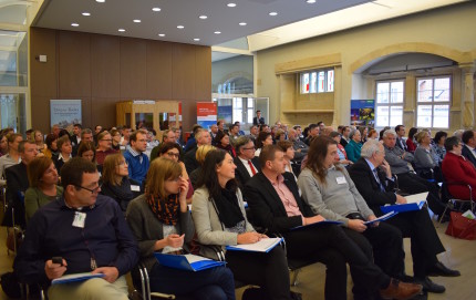 The topic attracted a large audience The topic attracted a large audience