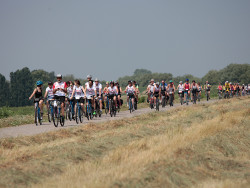 cycling tour 