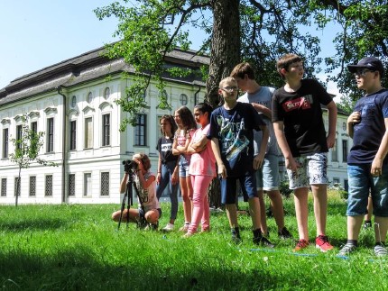 Schüler im Hohenbrunn Schüler im Hohenbrunn